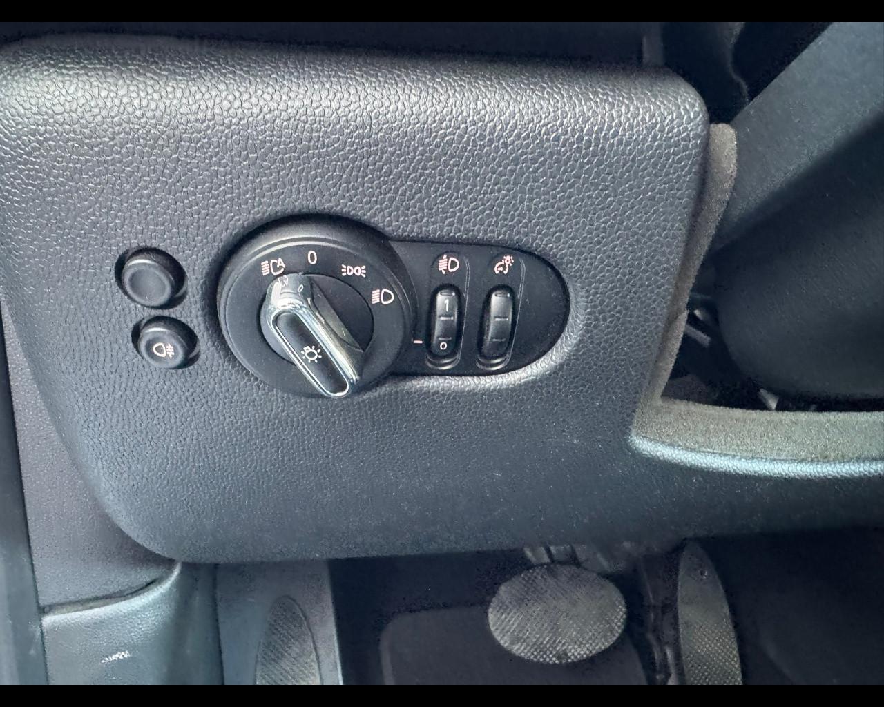 MINI Mini Full El. (F56) - Mini Cooper SE Yours