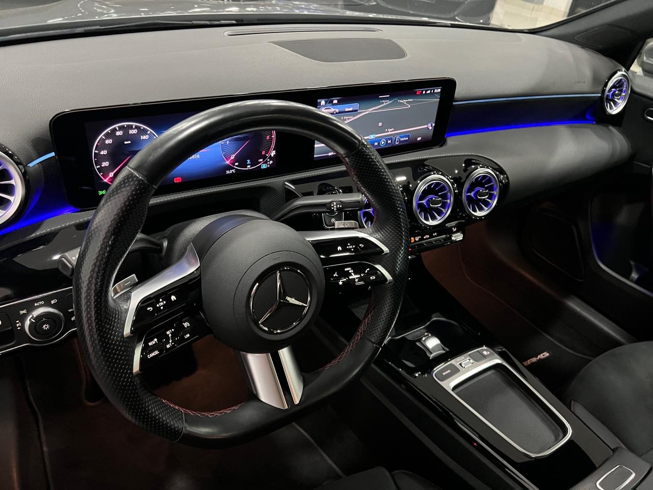 Mercedes Benz A180d Aut. AMG Line Premium Plus 116 cv