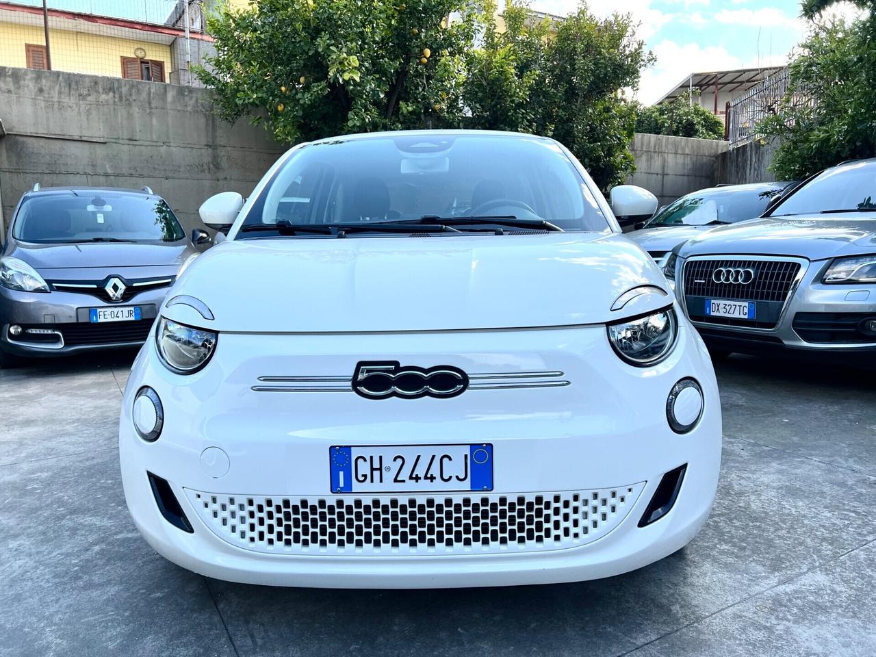 Fiat 500 500e Berlina 42 kWh La Prima