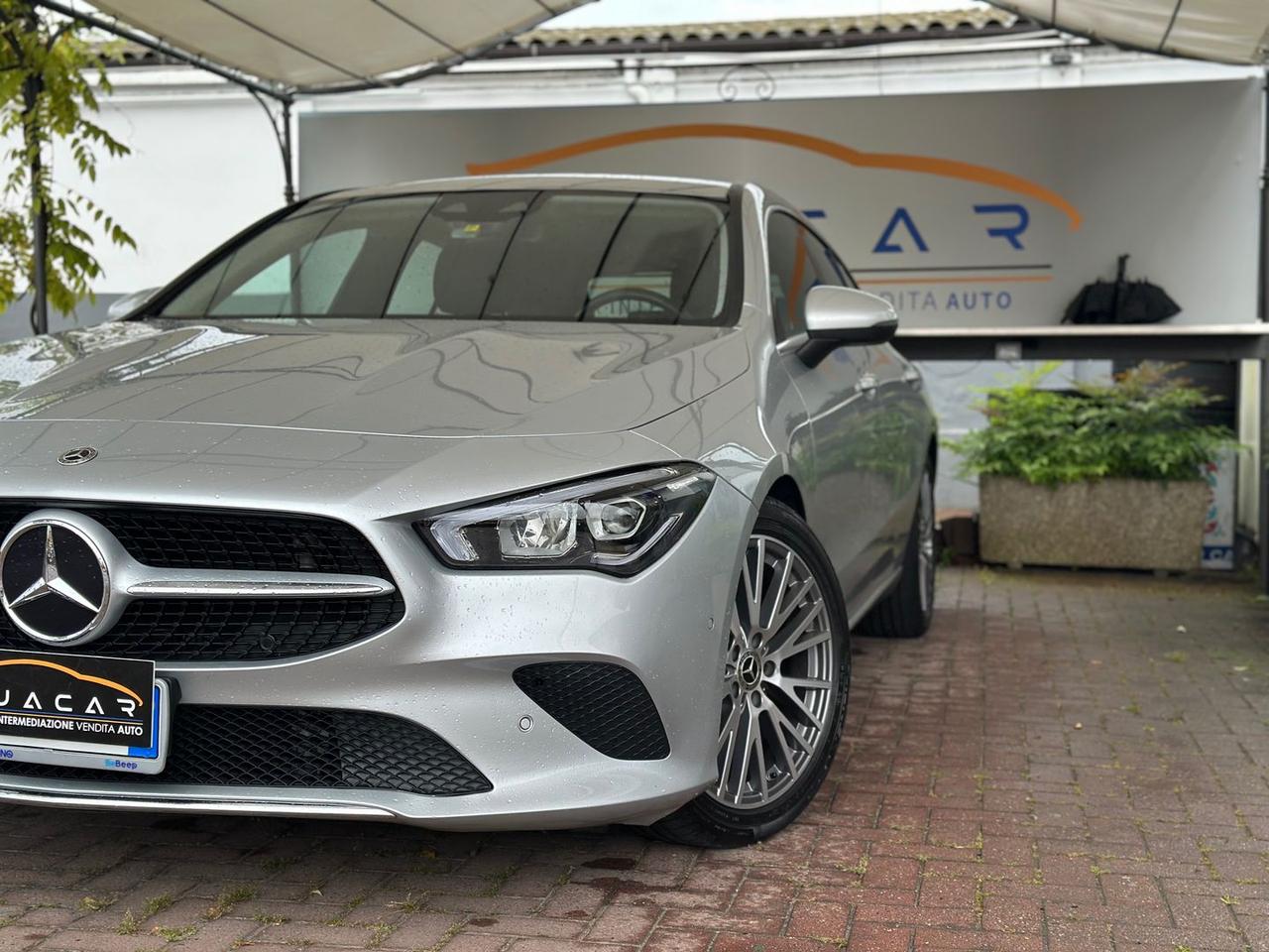 Mercedes-Benz CLA 180 Sport CLA 180 D