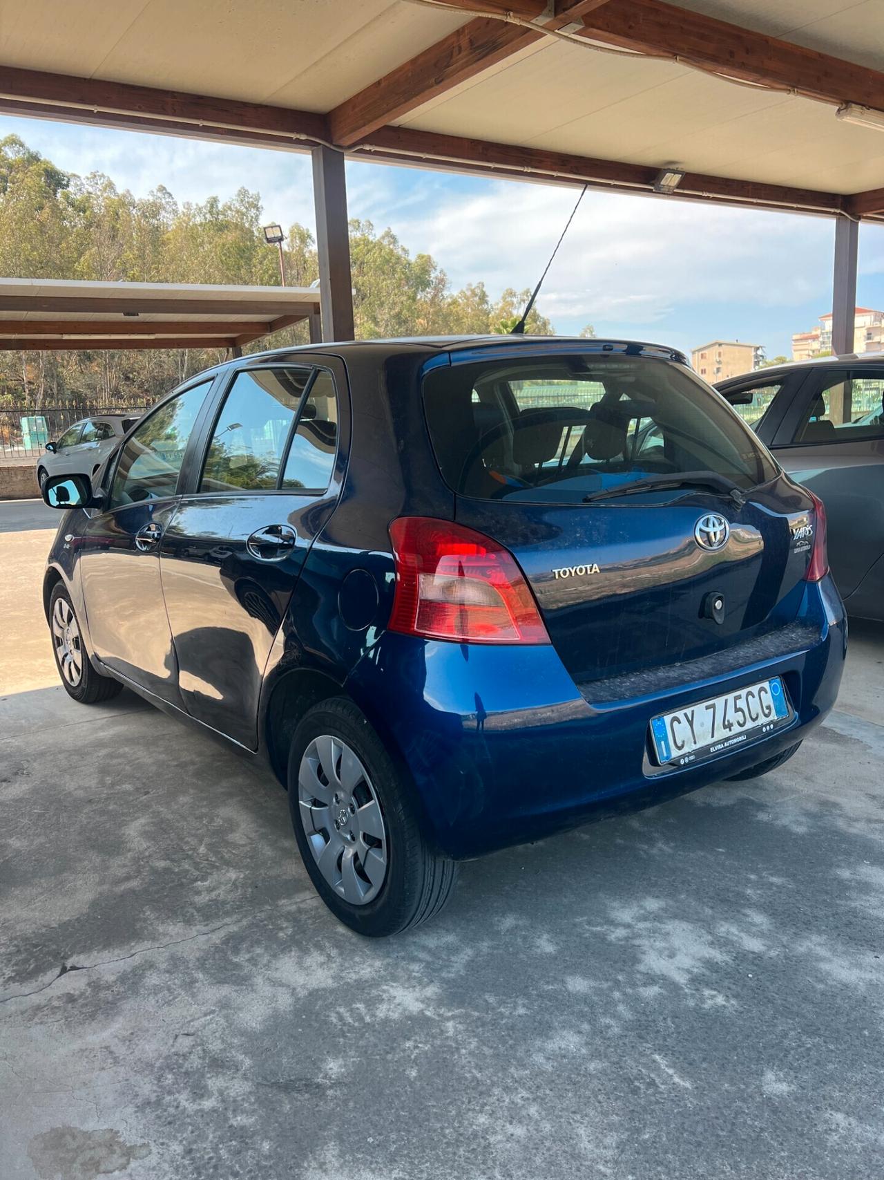 Toyota Yaris 1.4 tdi D-4D cat 5 porte AUTOMATICA