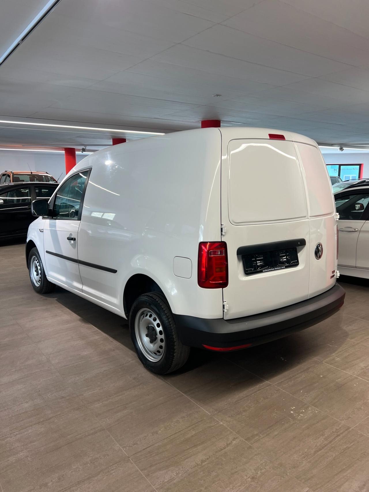 Volkswagen Caddy 2.0 TDI 4×4 122PS EURO6 FÜHRERSCHEINNEULING