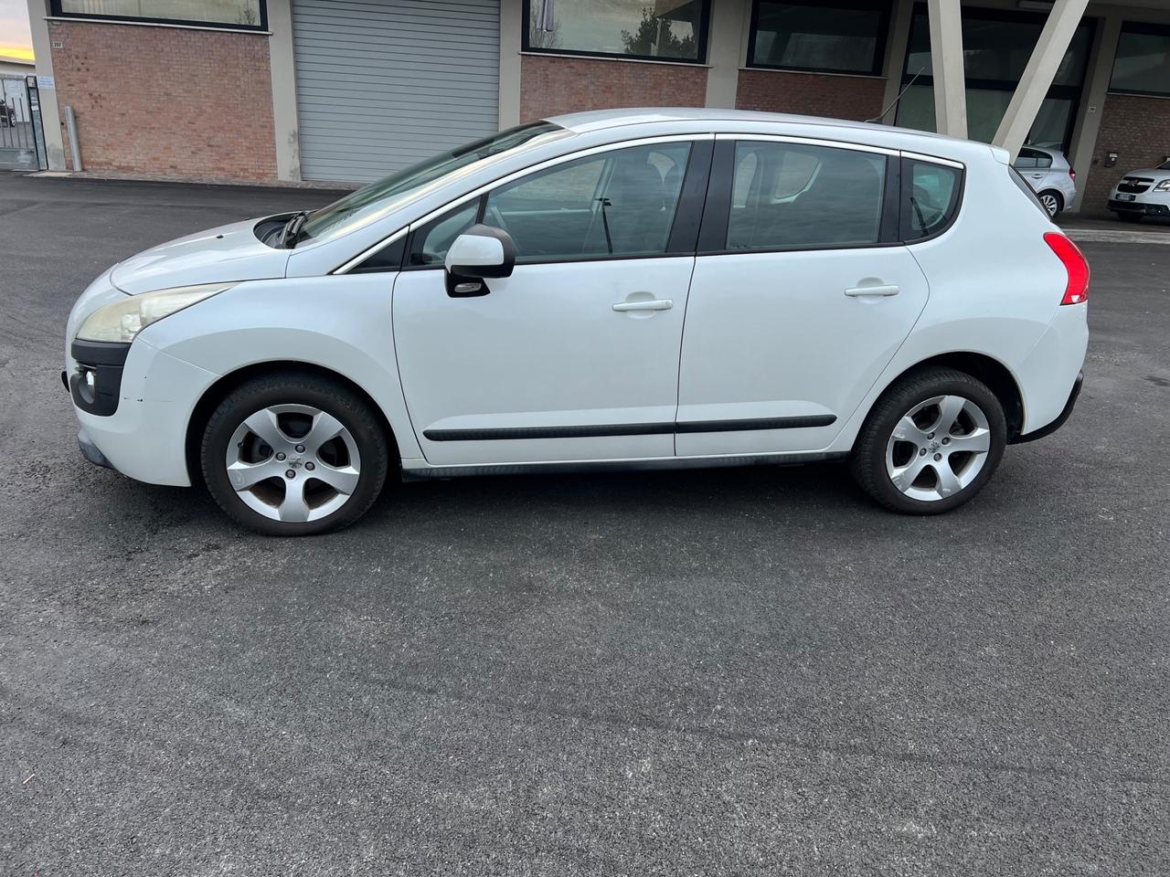 Peugeot 3008 1.6 HDi 112CV Tecno