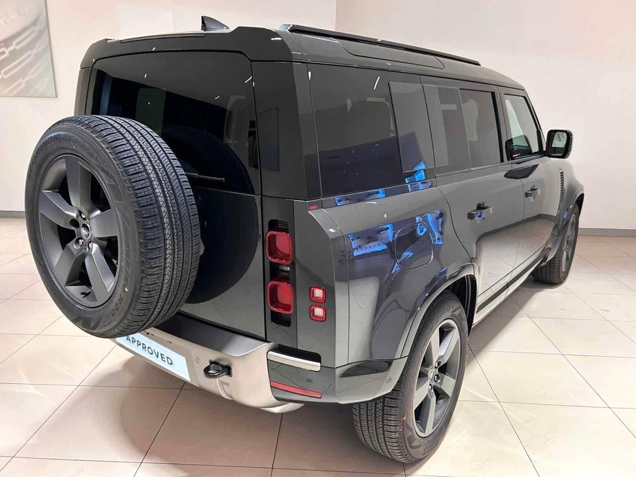 Land Rover Defender 110 3.0D I6 200 CV AWD Auto X-Dynamic SE