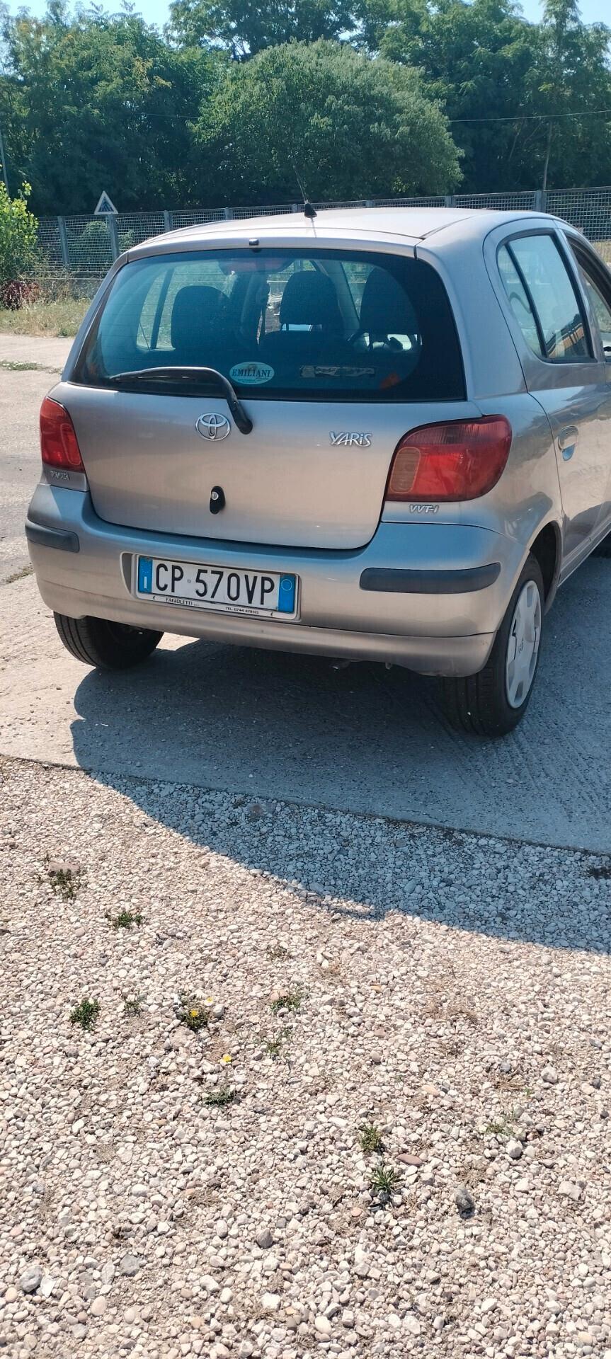 Toyota Yaris 1.0i 16V cat 5 porte Sol Blue