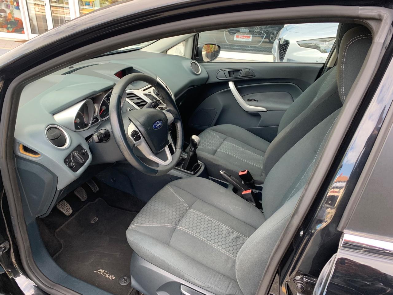 Ford Fiesta 1.4 TDCi 5p. Titanium