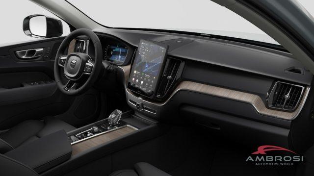 VOLVO XC60 T6 AWD ibrido plug-in Elettrica/Benzina Plus Dark
