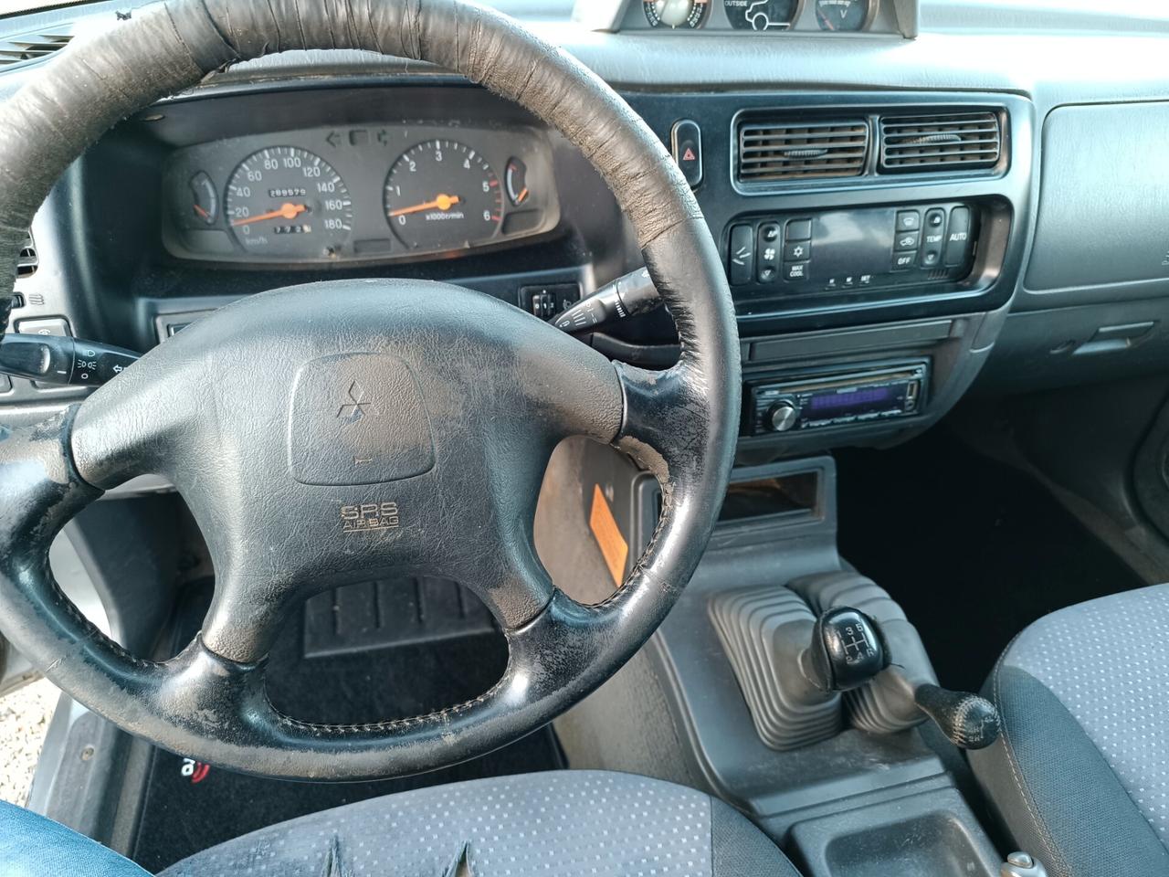 Mitsubishi L200 2.5 TDI 4WD Double Cab Pick-up GLS