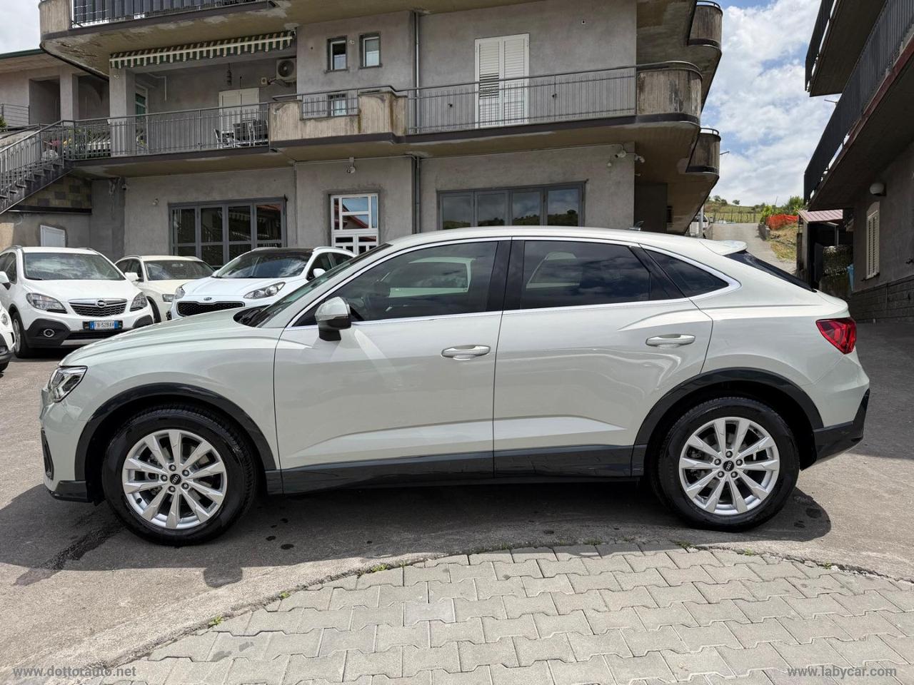 AUDI Q3 35 TDI S tronic S line edition
