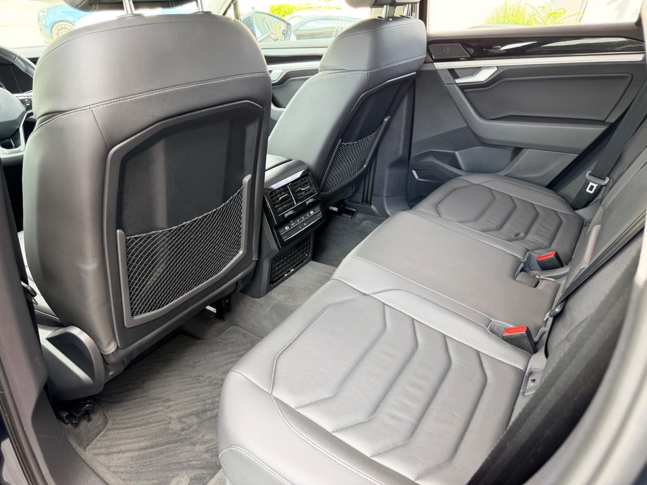 Volkswagen Touareg 3.0 V6 TDI SCR Elegance uni pro