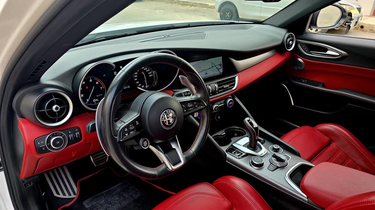 ALFA GIULIA 2.0 TURBO 280cv Q4 VELOCE AT8