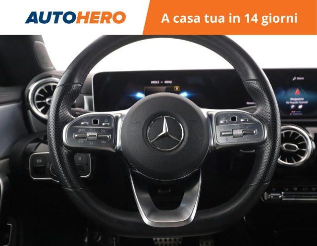 MERCEDES-BENZ CLA 200 Automatic Premium