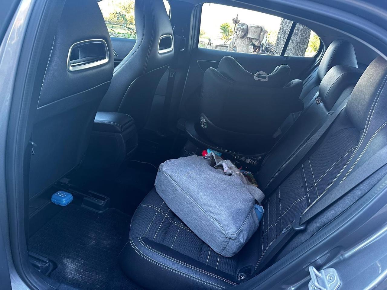 Mercedes-benz GLA 200 d Premium