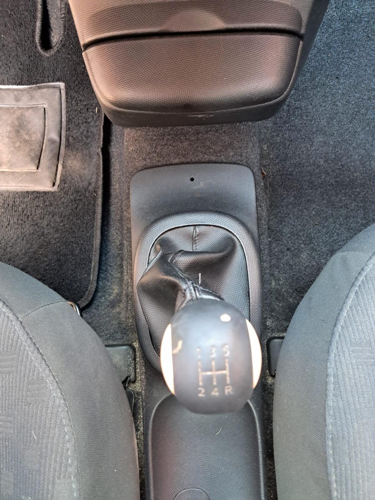 Nissan Micra 1.0 16V 3 porte Visia benz neop