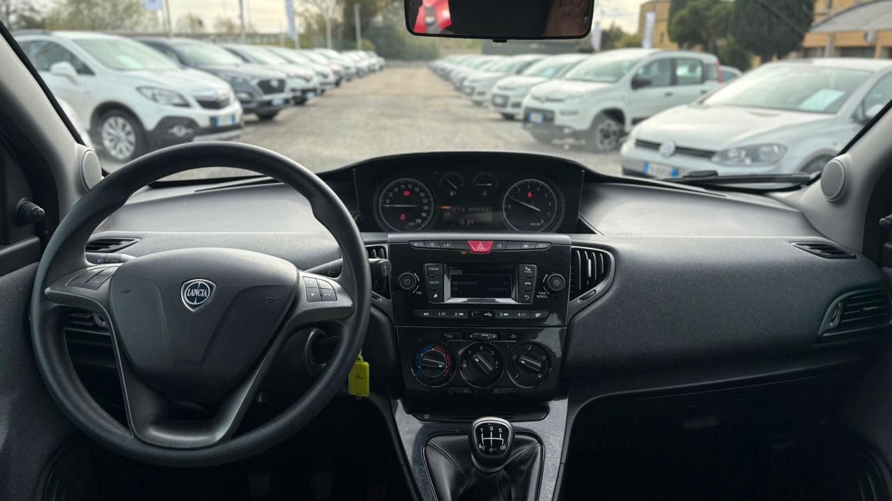 Lancia Ypsilon 1.2 69 CV 5 porte Elefantino Blu