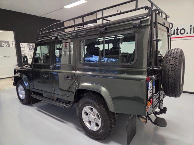 LAND ROVER Defender 110 2.4 TD4 7 POSTI AUTOVETTURA
