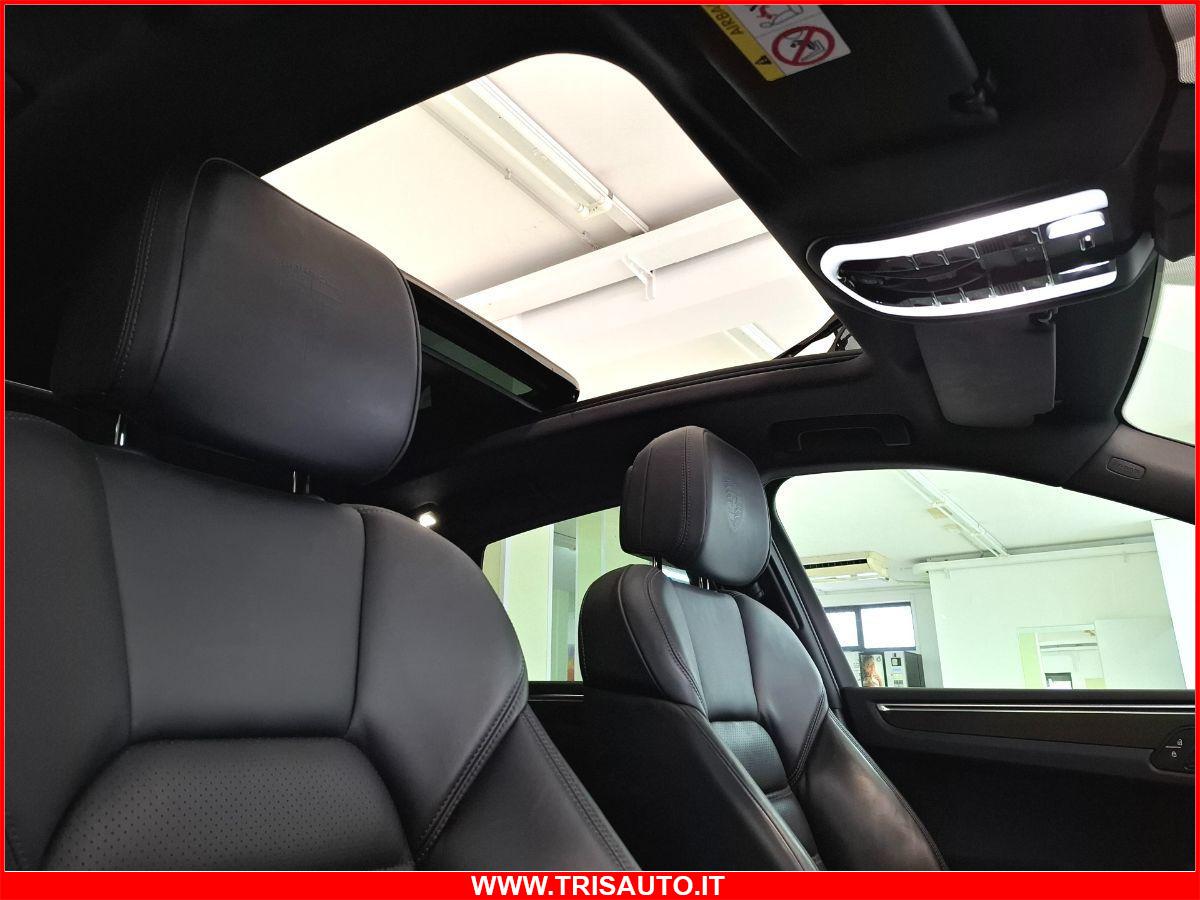 PORSCHE Macan 2.0 T IVATA (TETTO PANORAMICO APRIBILE)