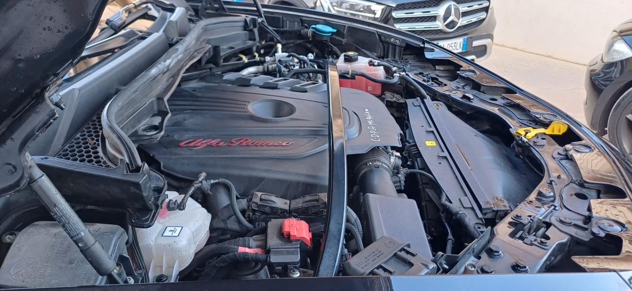 Alfa Romeo Stelvio 2.2 210 CV Q4 Veloce Tì