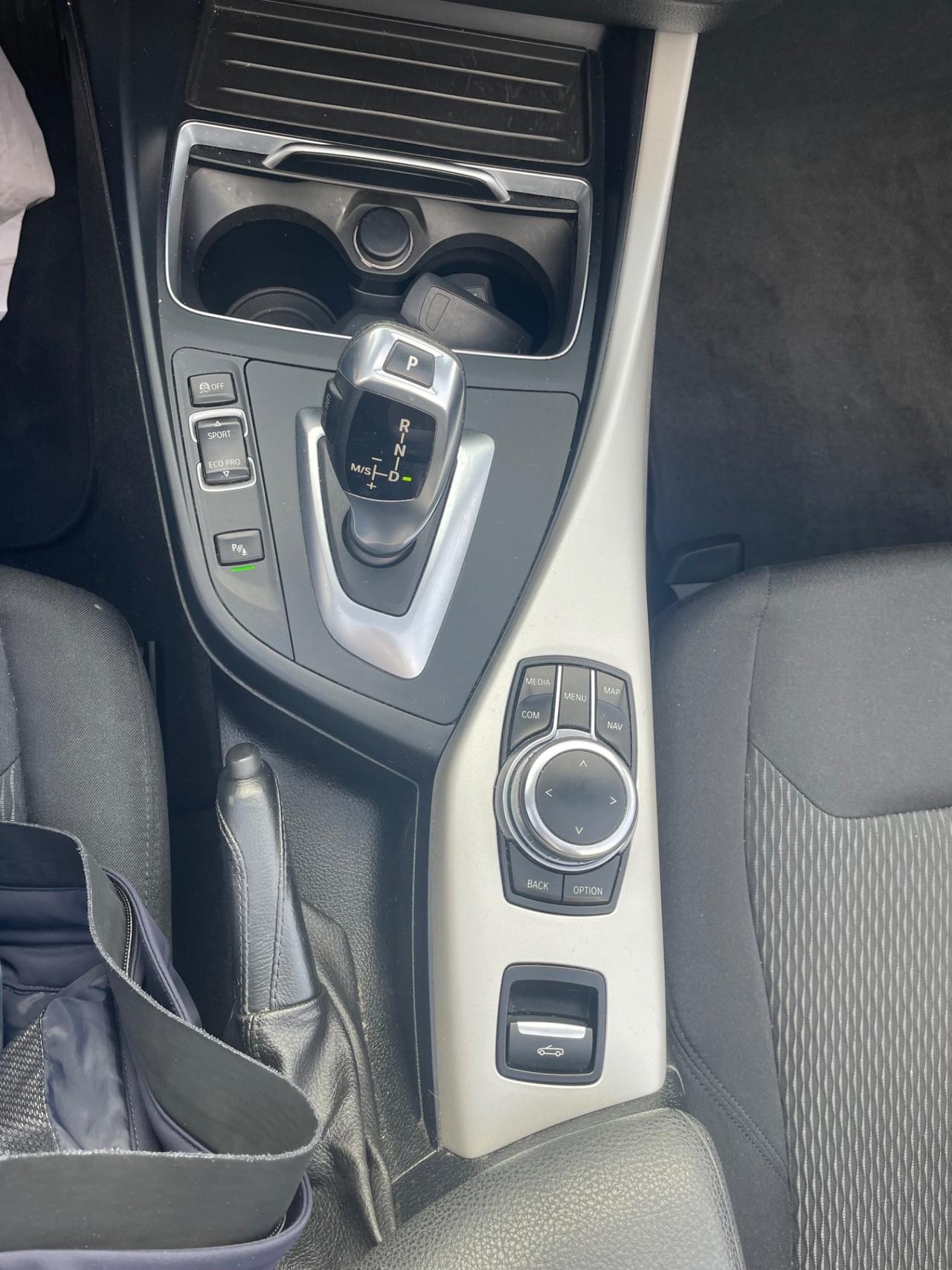 Bmw 220 220i Cabrio*Automatik*Navi*Tutti Taglindi BMW*