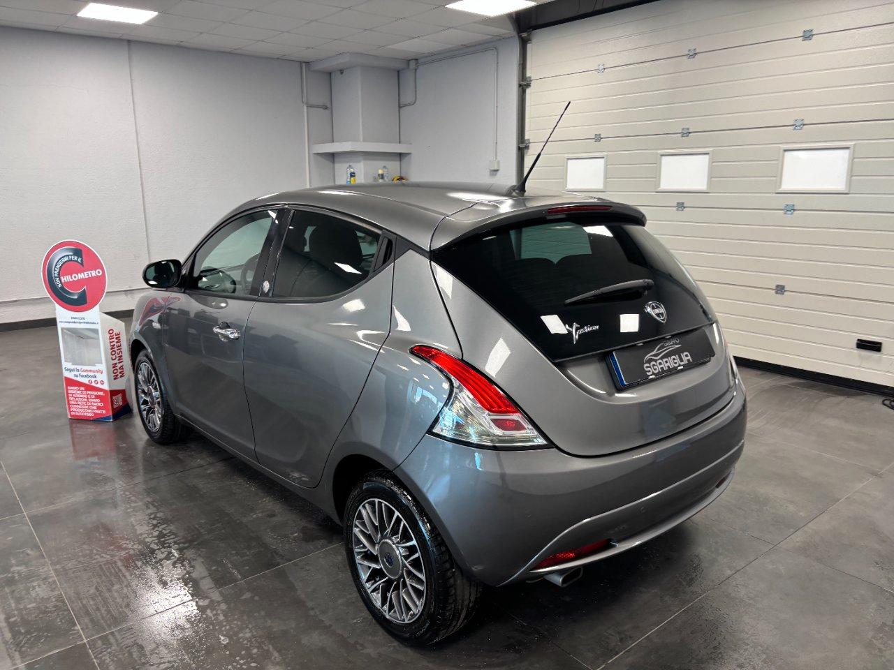Lancia Ypsilon 1.2 GPL Gold Ecochic