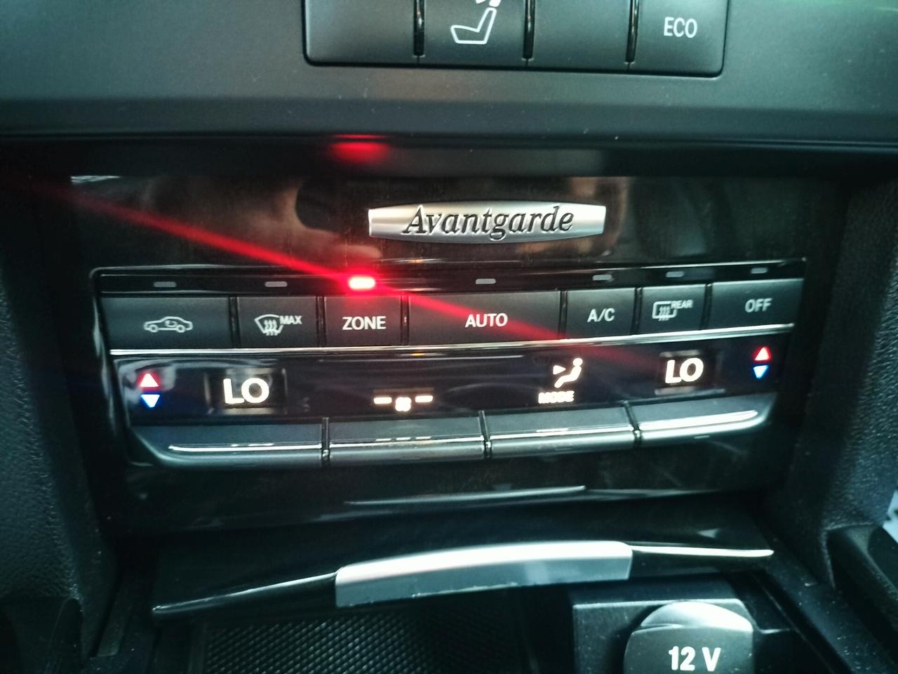 Mercedes-benz E 220 CDI BlueEFFICIENCY Avantgarde 156.000km