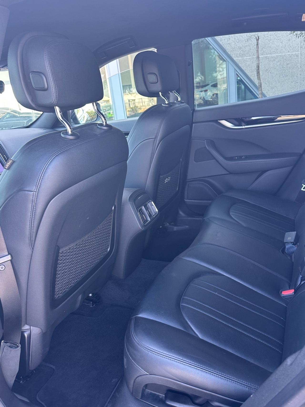 Maserati Levante V6 275cv Super Offerta T-stock prezzo imperdibile