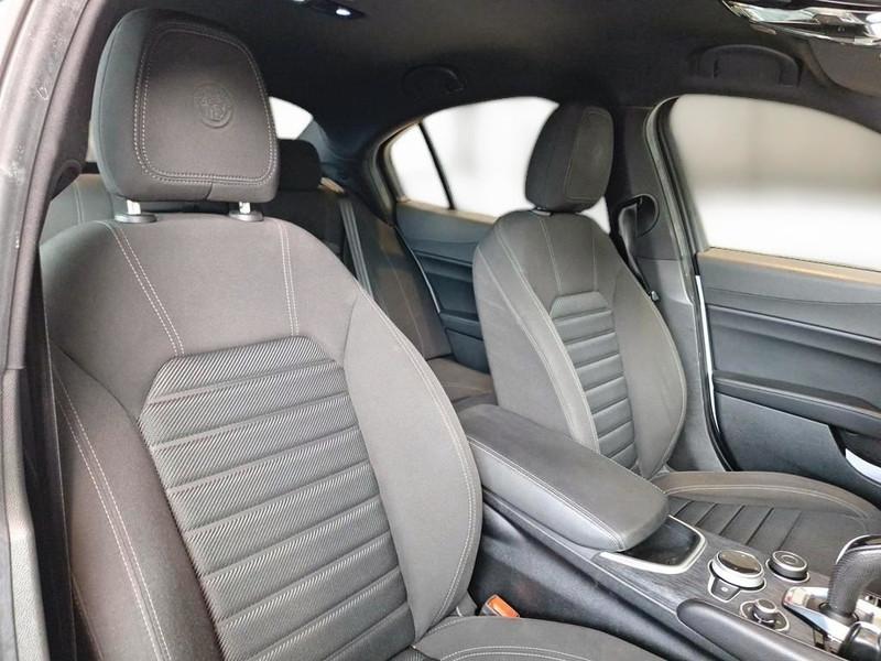 ALFA ROMEO GIULIA 2.2 TD 160 CV SUPER AT8 4 PORTE BERLINA