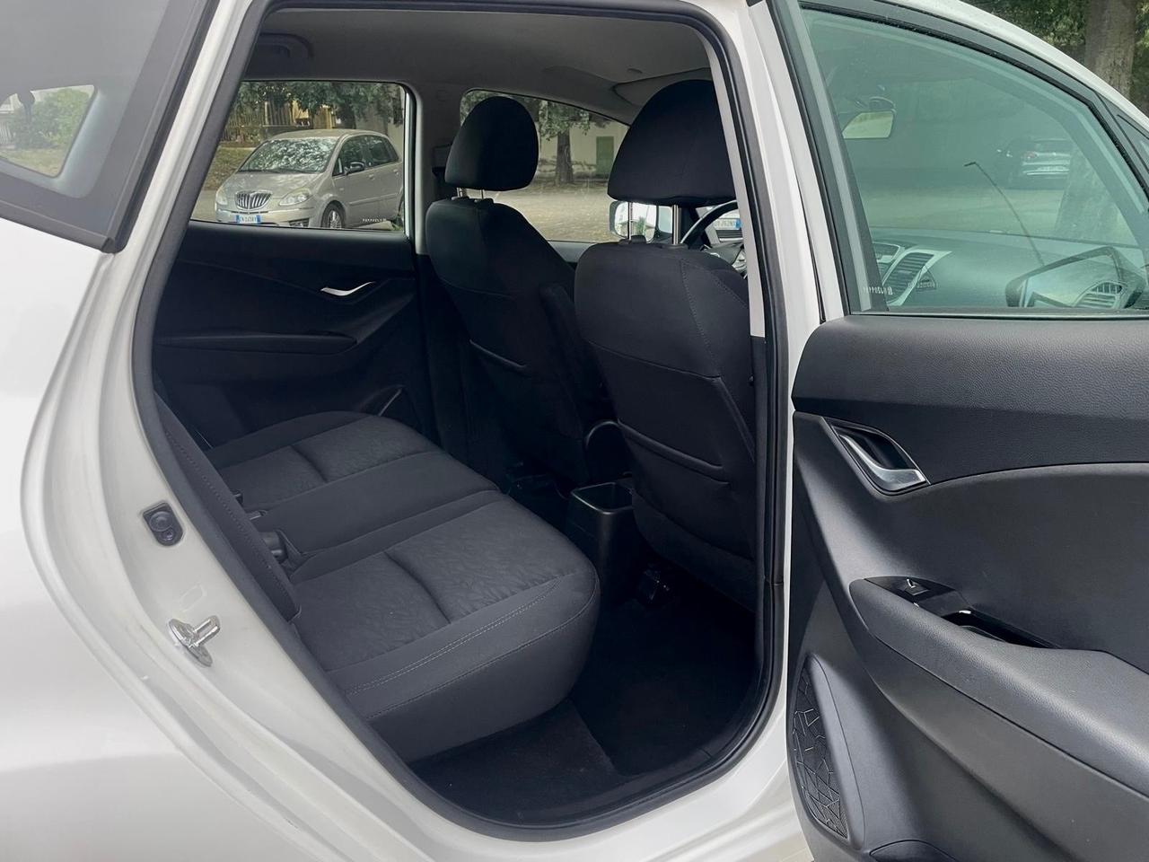 Hyundai iX20 1.4 CRDI 90 CV XPossible per Neopatentati 2015
