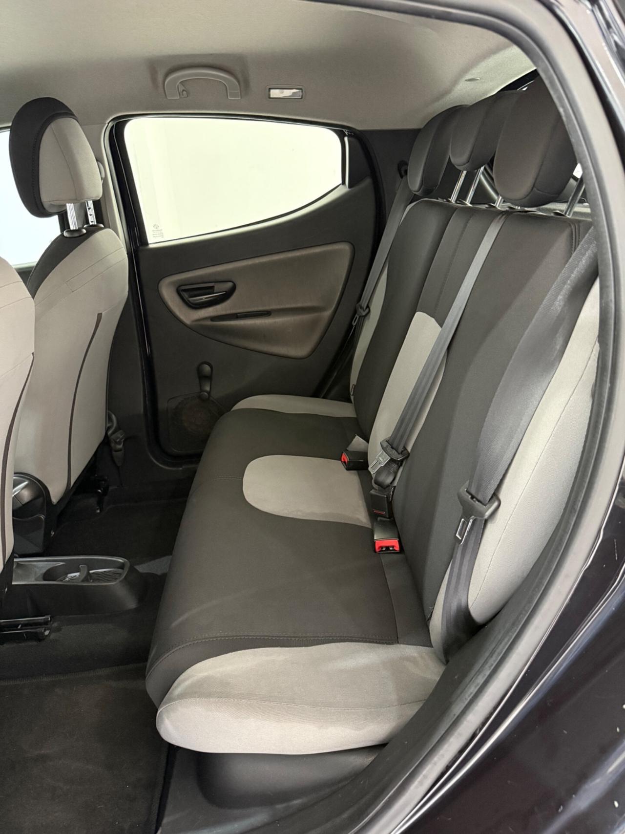 LANCIA YPSILON 1.2 69 CV 5 PORTE GPL ECOCHIC GOLD