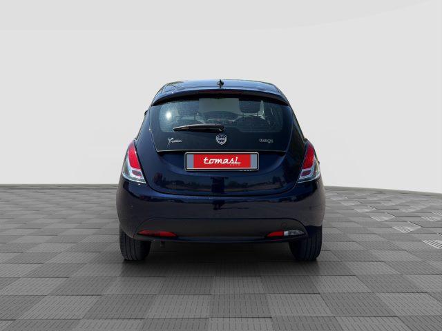 LANCIA Ypsilon Ypsilon 1.0 FireFly 70 CV Start&Stop Hybrid SILVER