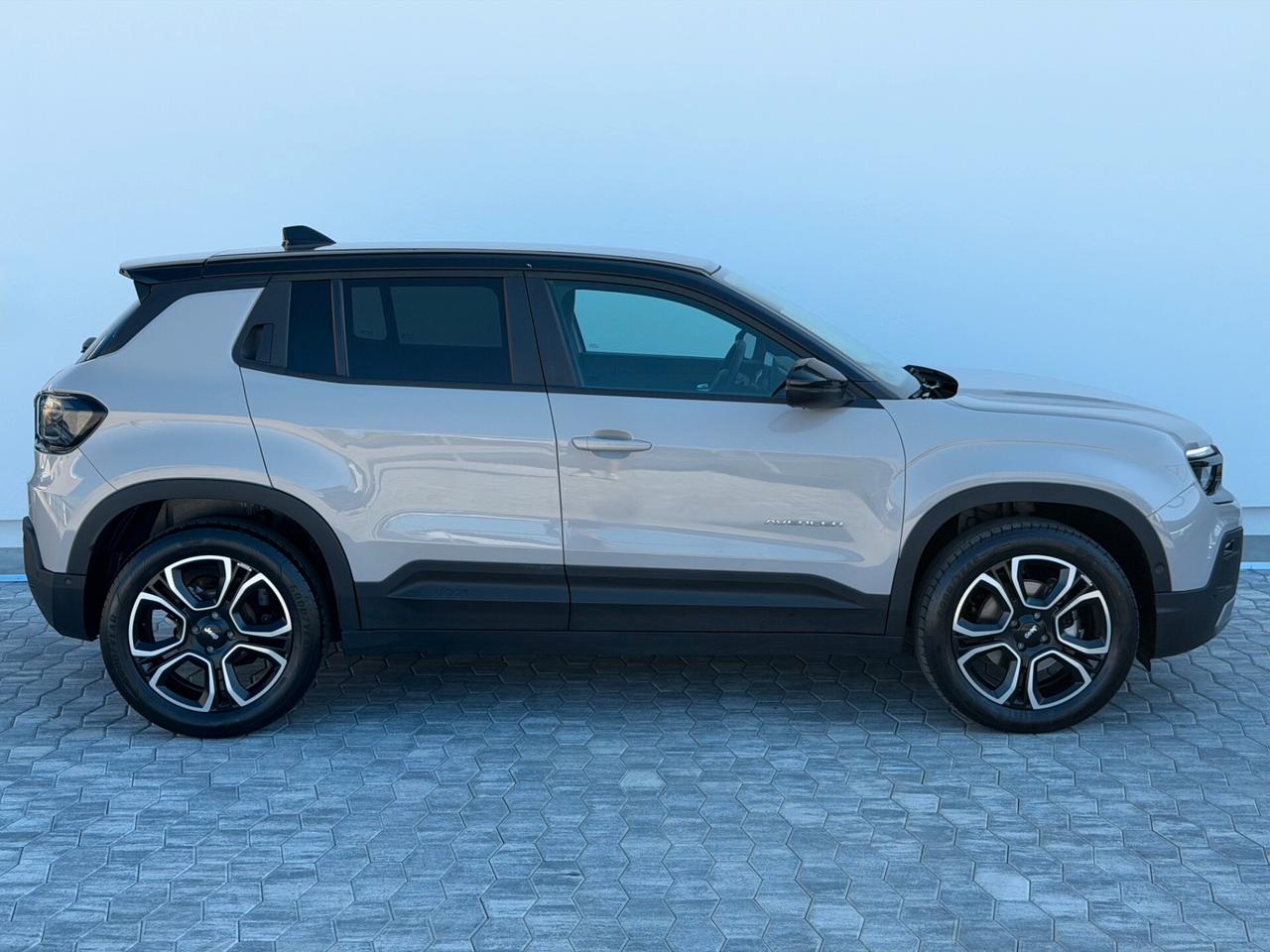 Jeep Avenger 1.2 Turbo 100 CV MHEV Summit