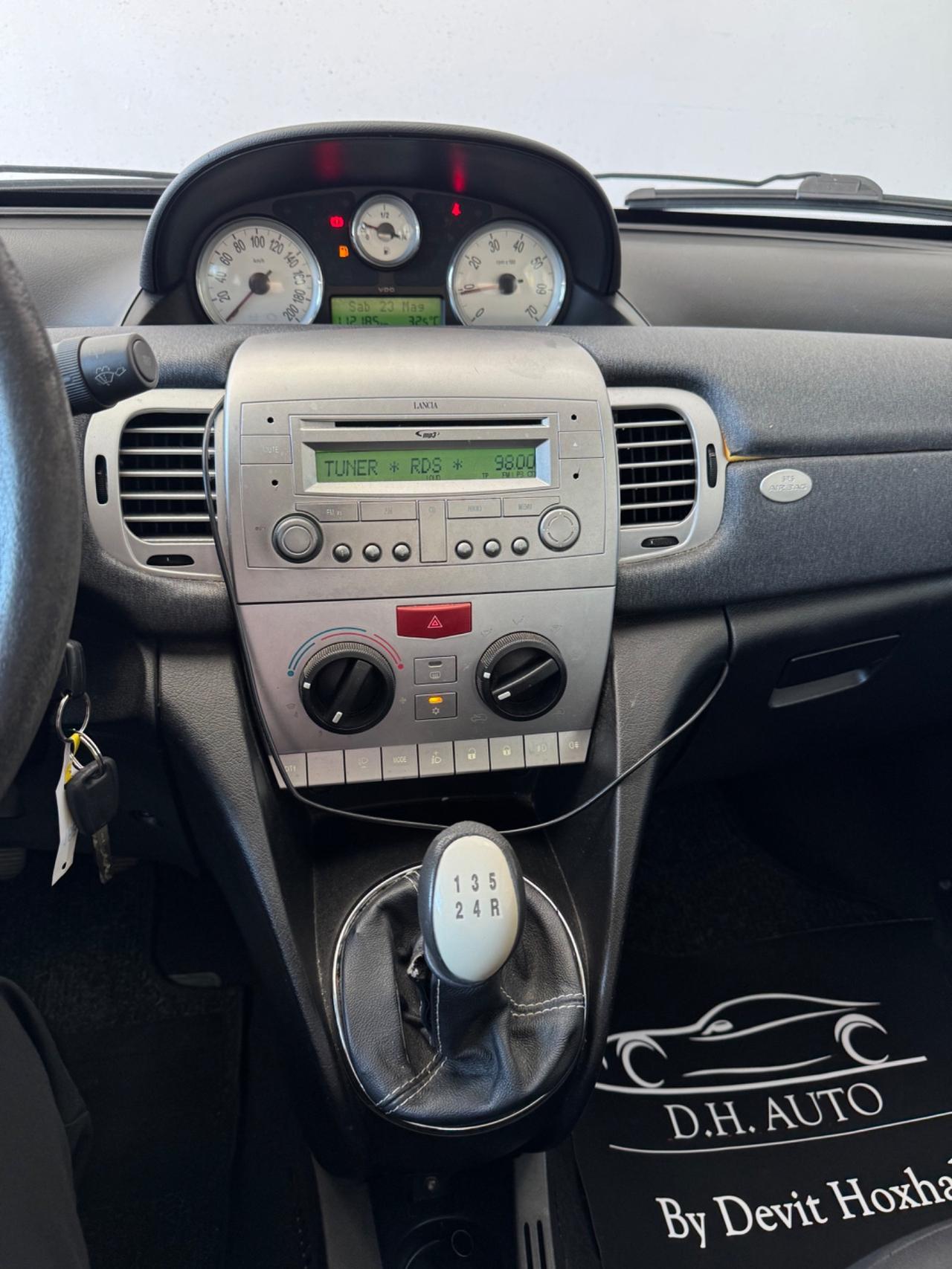 Lancia Ypsilon 1.2 69 CV Platinum