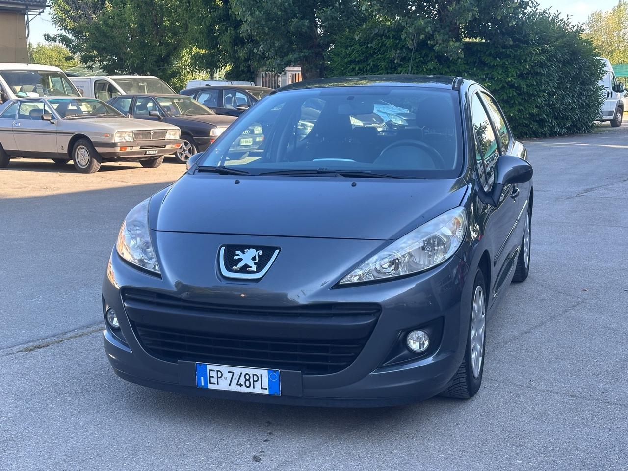 Peugeot 207 Plus 1.4 8V 75CV 5p. ECO GPL