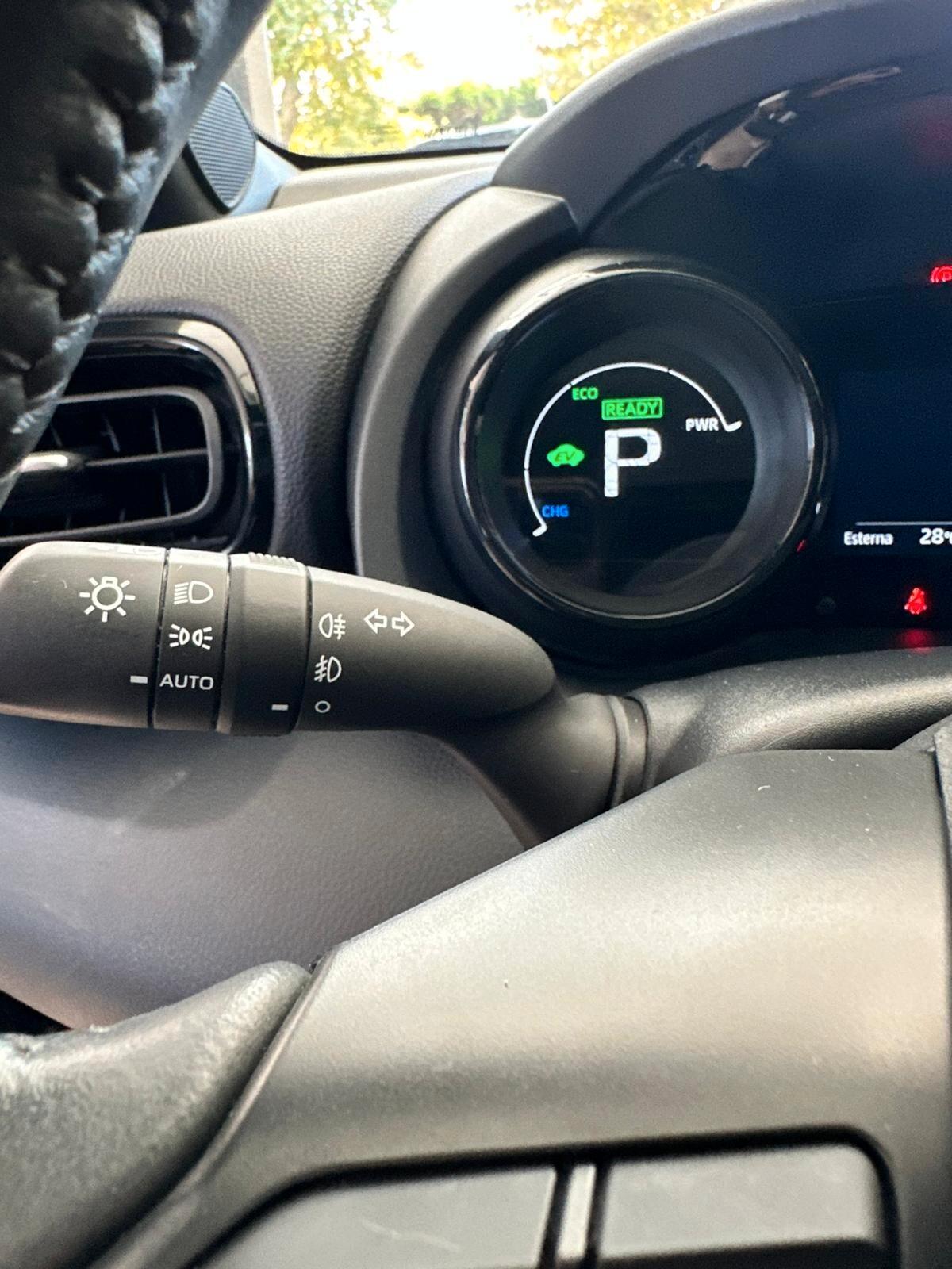 Toyota Yaris 1.5 Hybrid 5 porte Lounge