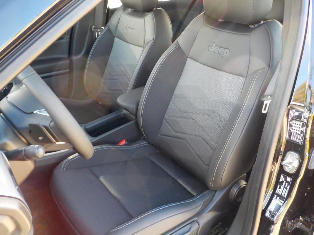 Jeep Avenger 1.2 Turbo 100 CV MHEV Altitude