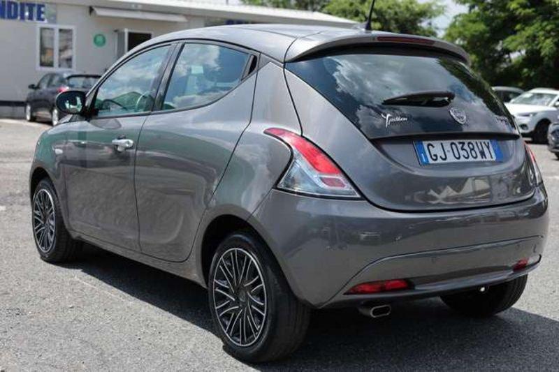 Lancia Ypsilon 1.0 firefly hybrid Gold s