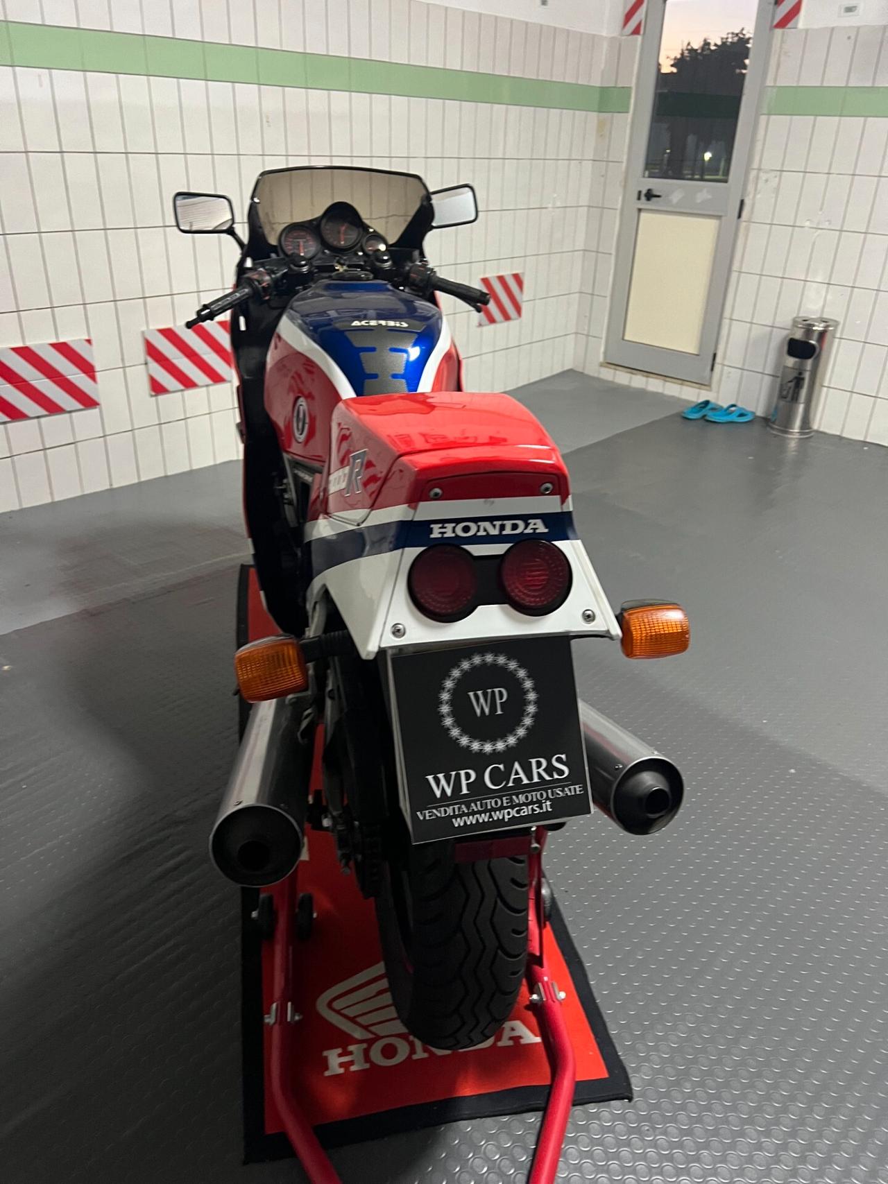 Honda VFR 1000 Sport