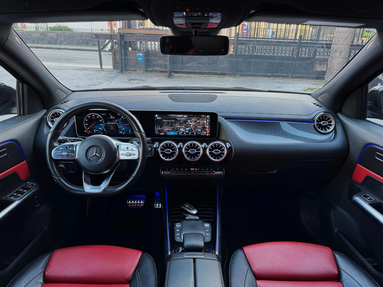 Mercedes-Benz GLA 200 d Premium AMG TETTO INT ROSSI