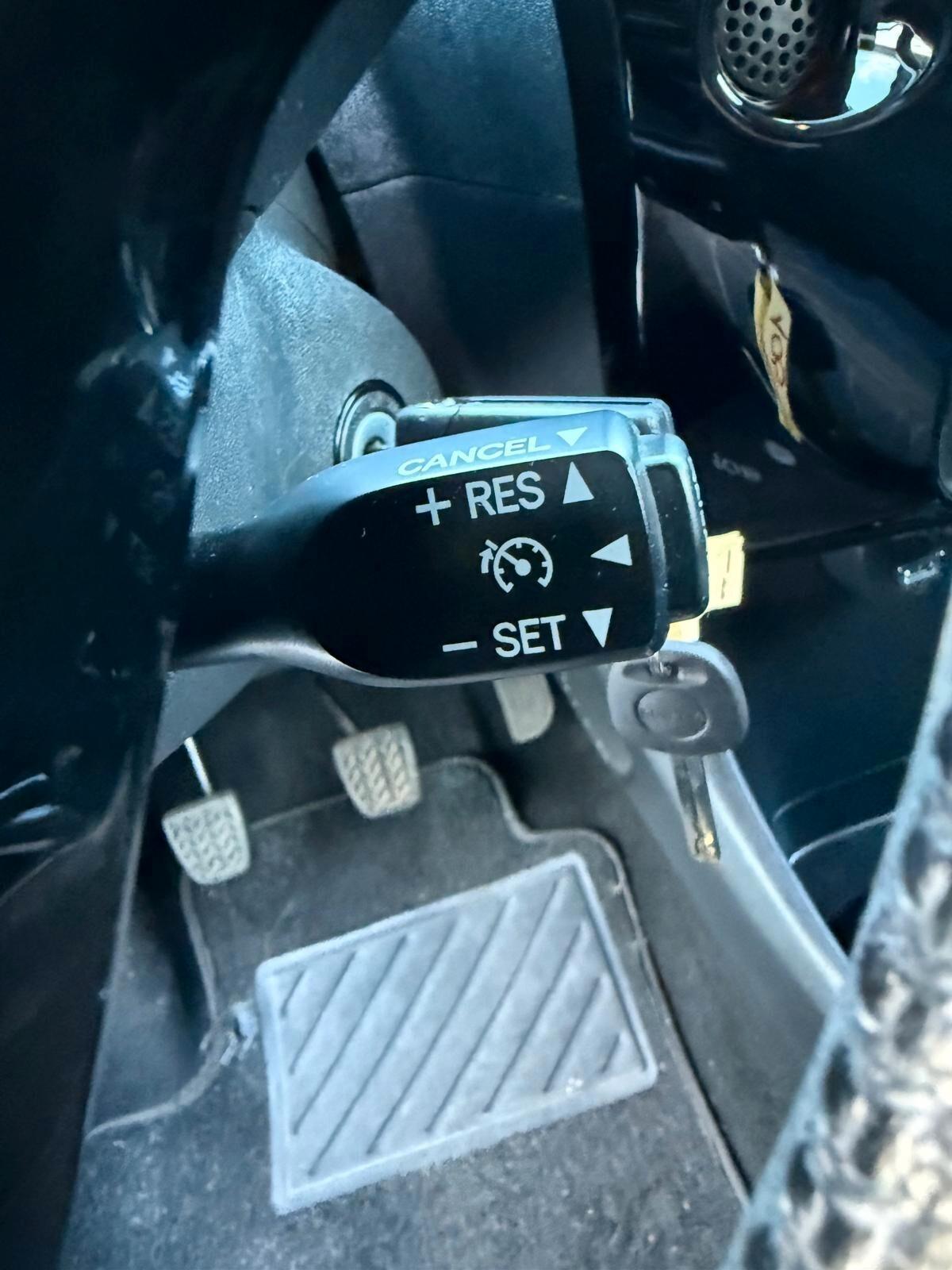 Peugeot 108 - 90.000 KM - NEOPATENTATI