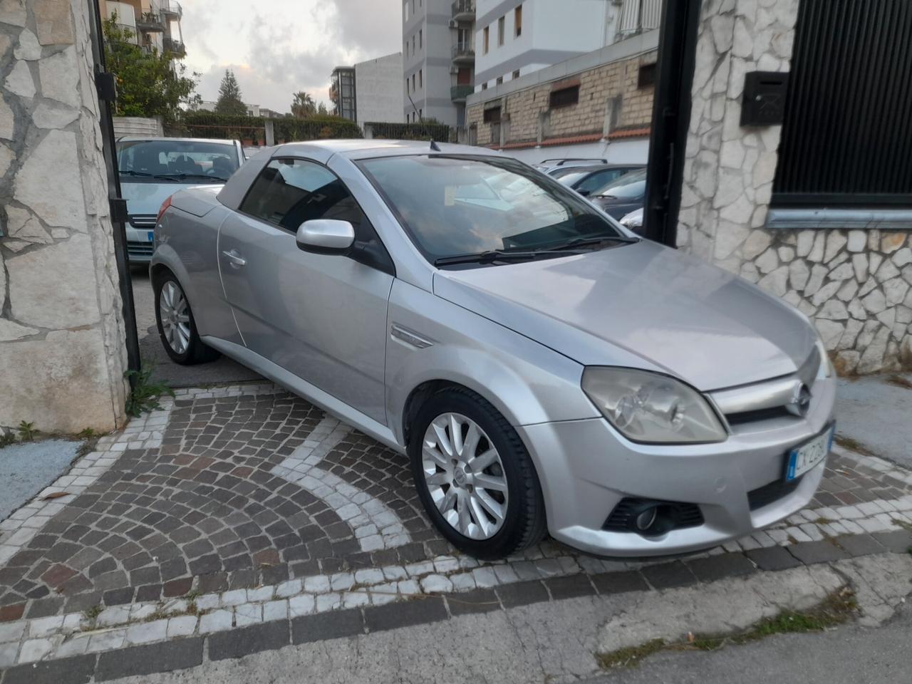 Opel Tigra TwinTop 1.4 16V Enjoy