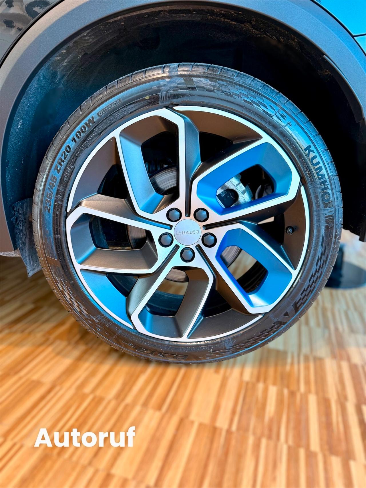 Lynk&Co 01- 1.5 Plug in Hybrid 261 CV 2023