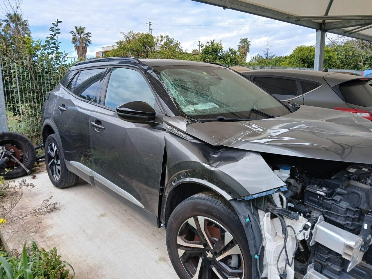 Peugeot 2008 PureTech 130 S&S EAT8 Allure