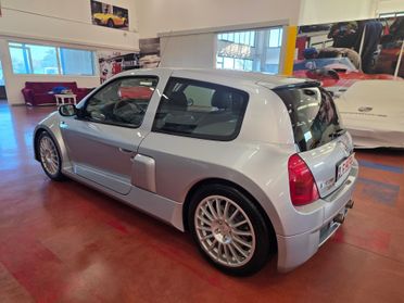 Renault Clio 3.0 V6 24V cat 3 porte Sport