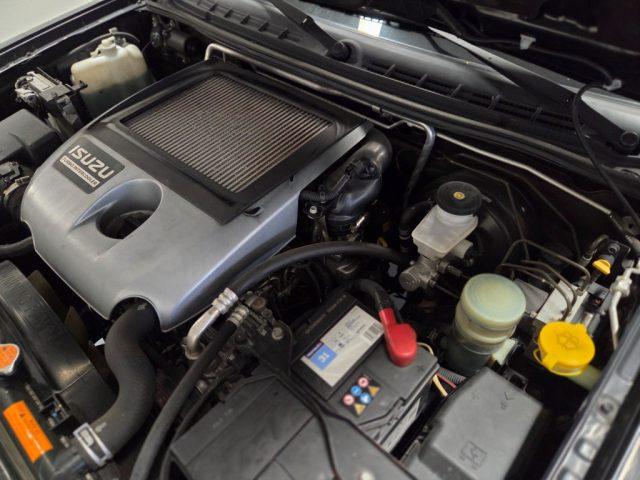 ISUZU D-Max 2.5 TD cat 4WD Pick-up SERVICE ISUZU