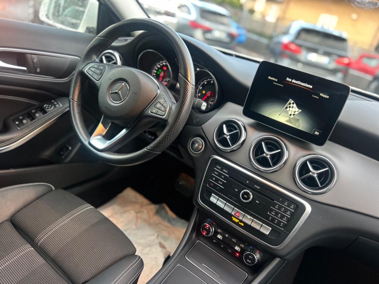 Mercedes-benz GLA 200 Sport
