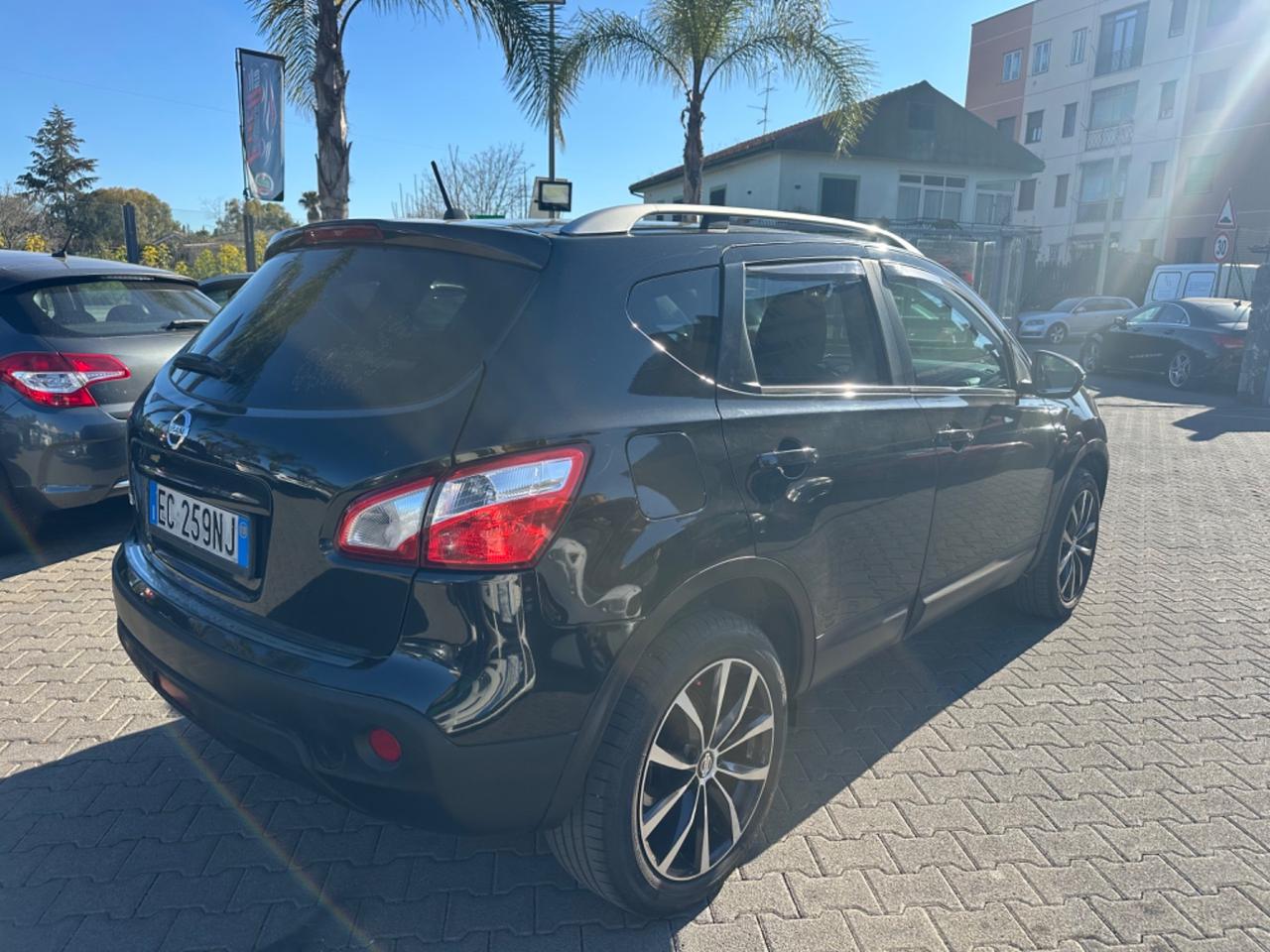 Nissan Qashqai Qashqai+2 2.0 dCi DPF Tekna