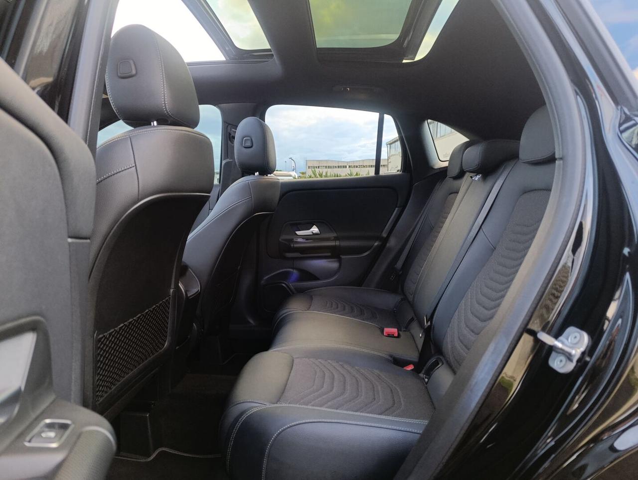 Mercedes Classe GLA 180 d Premium Tettuccio Apribile