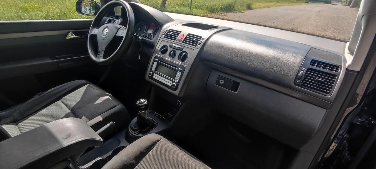 Volkswagen Touran 1.9 TDI 105CV Trendline / 7 posti