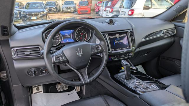 MASERATI Levante V6 AWD 3.0d 349cv ASSIST FRENATA TETTO PANORAMICO
