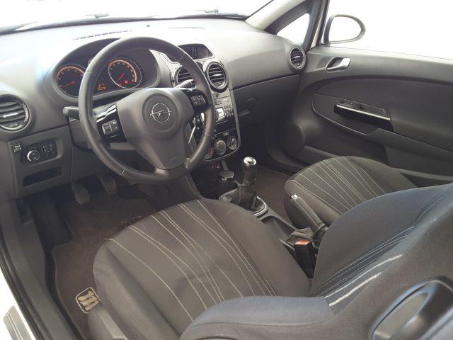 OPEL Corsa 1.2 80cv 3 porte BIFUEL GPL-TECH Edition